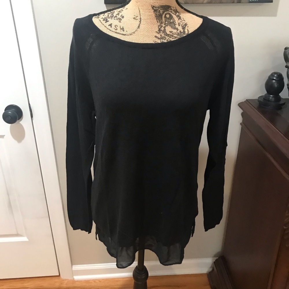 ▪️DKNY Black Sweater
